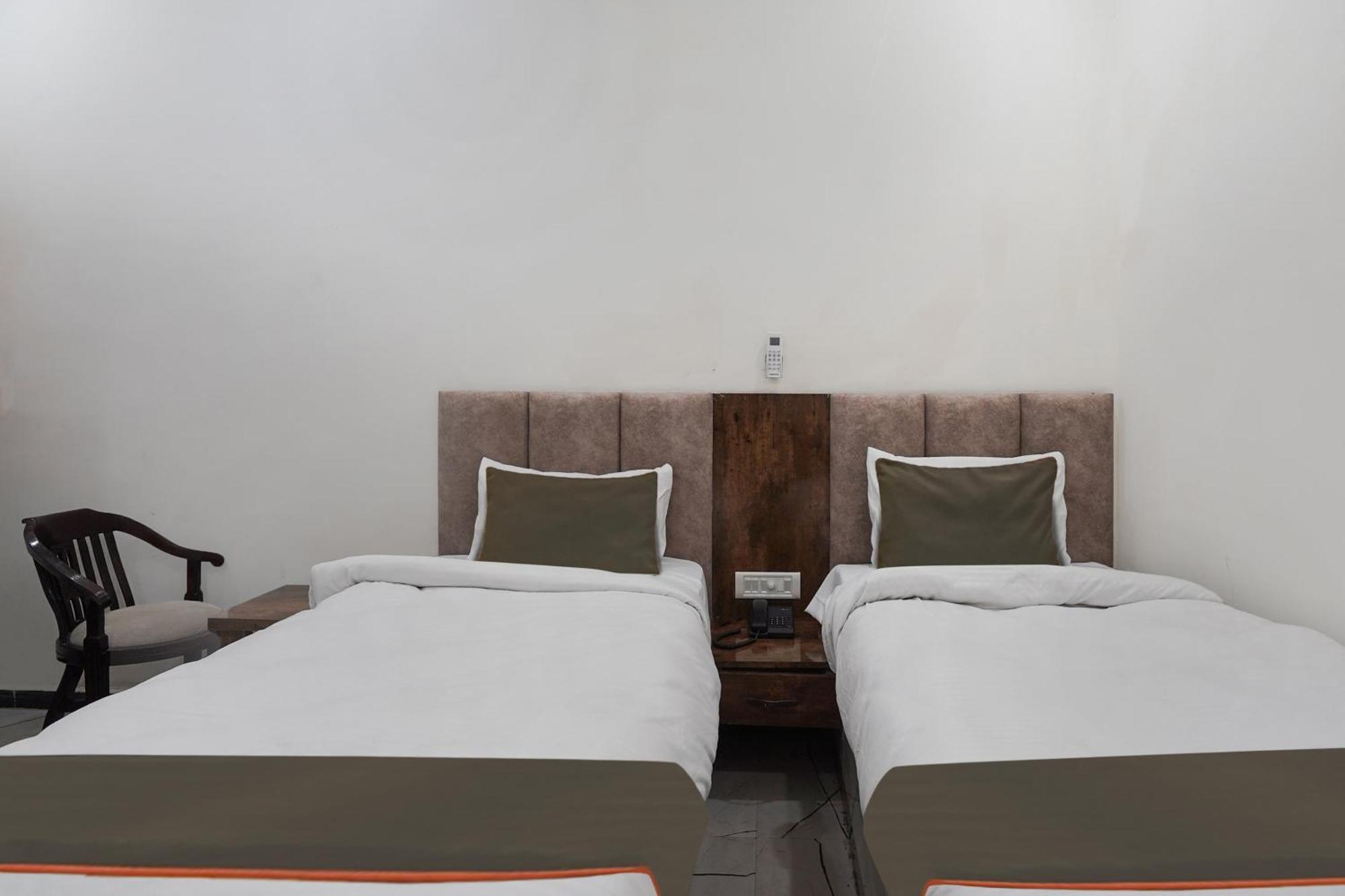Townhouse Amanaka Formerly Hotel City Pride Raipur  Exterior photo
